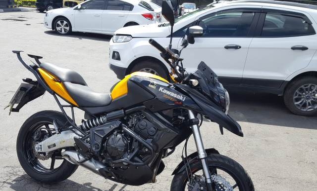 LOTE 001 KAWASAKI VERSYS 650 ABS  2012